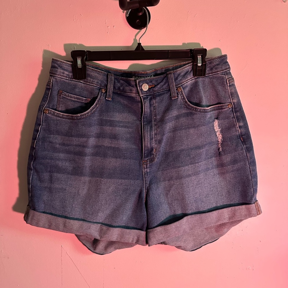 Mom Jean Short - Stretchy!